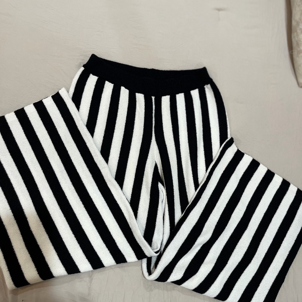 Chic Striped Women's 2 piece set